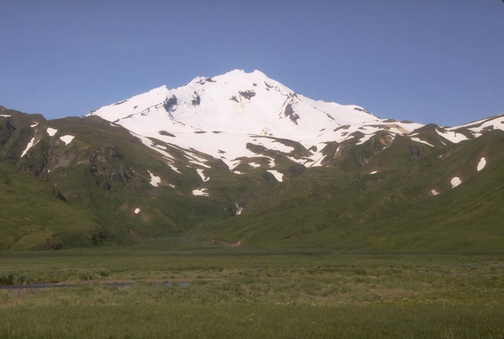 Russian Bay valley is located on the NE flank of the extensively eroded Recheschnoi volcano. Glacial erosion is most pronounced on this side and the flank also contains Holocene lava domes and a large thermal area. Photo by Chris Nye (Alaska Division of Geological & Geophysical Surveys).