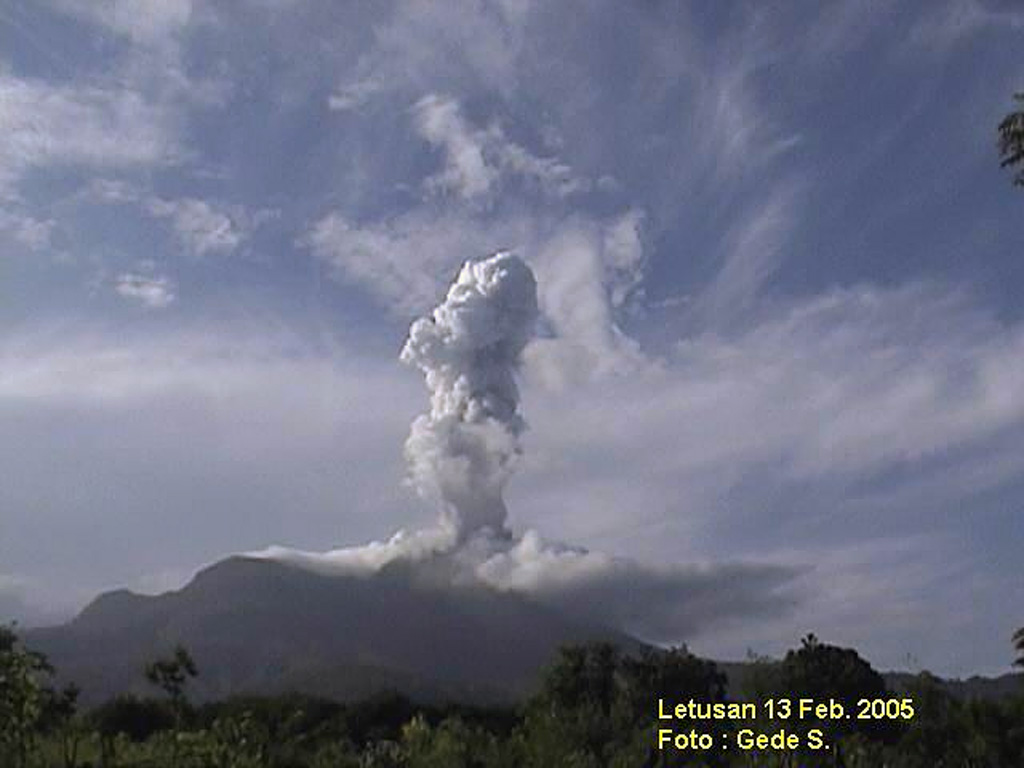A plume rises above Egon volcano on 13 February 2005. Explosive eruptions on 6-7 February 2005 ejected ash and lapilli. On 14 February another explosion ejected ash and incandescent material to about 50 m above the summit. According to a news report, as of 17 February recent eruptive activity at Egon had prompted the local government to evacuate hundreds of residents living near the volcano. Minor ash plumes were reported during 25-27 February. Photo by Gede S., 2005 (Centre of Volcanology & Geological Hazard Mitigation, Volcanological Survey of Indonesia).