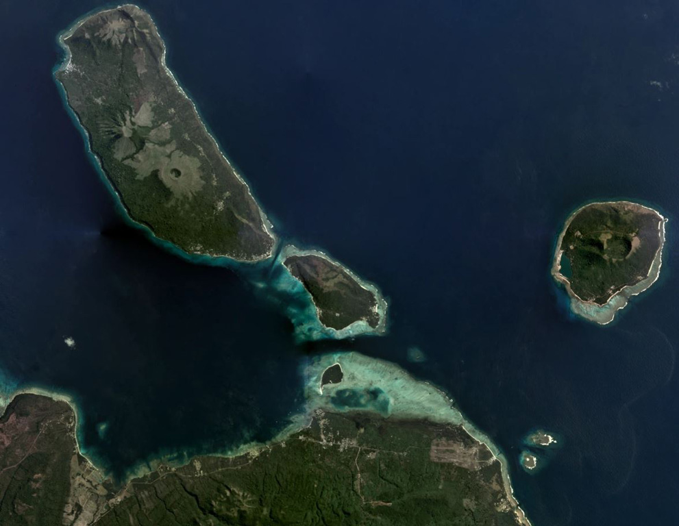 The northern part of the Efate island group in Vanuatu is shown in this September 2019 Planet Labs satellite image monthly mosaic (N is at the top; this image is approximately 22 km across). The three smaller islands are Nguna to the NW, immediately SE of that is Pele, and the island to the E is Emau. Several craters are visible on the islands, with a 900-m-wide crater on Emau. Satellite image courtesy of Planet Labs Inc., 2019 (https://www.planet.com/).