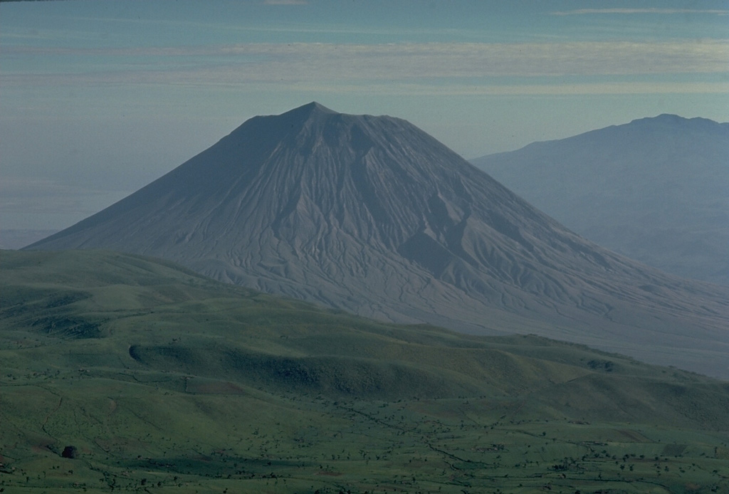 Volcano photo slideshow