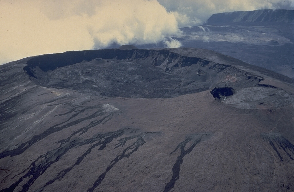 Volcano photo slideshow