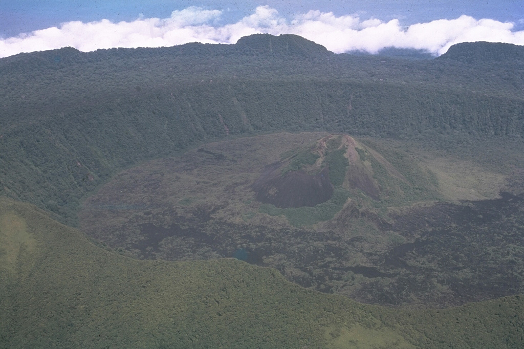 Volcano photo slideshow