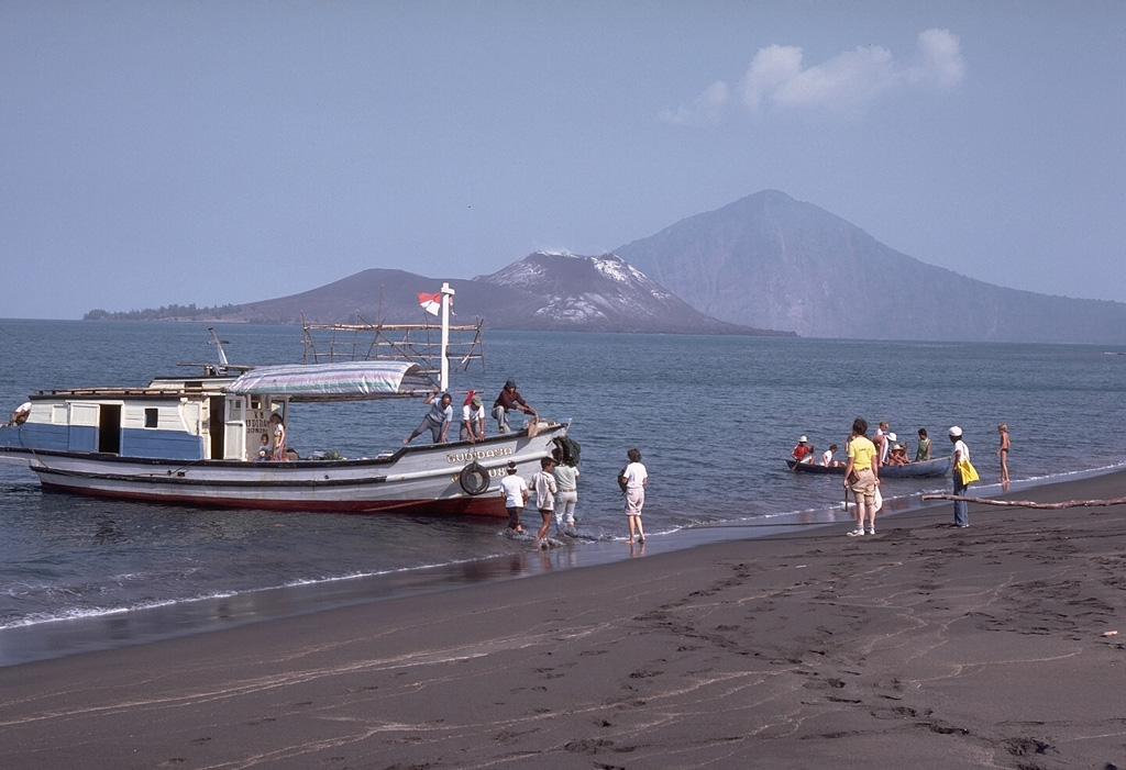 Volcano photo slideshow