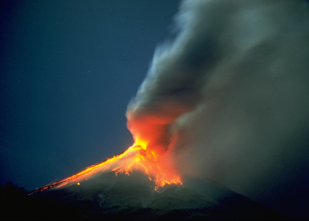 Volcano photo slideshow