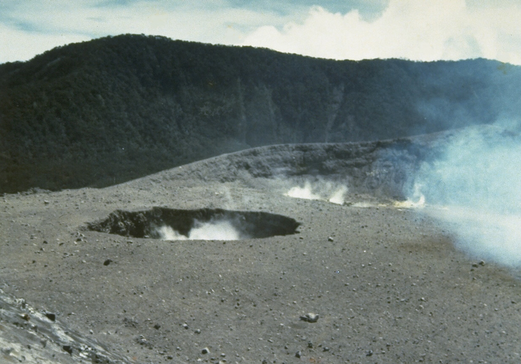 Volcano photo slideshow