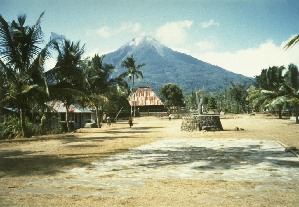 Volcano photo slideshow