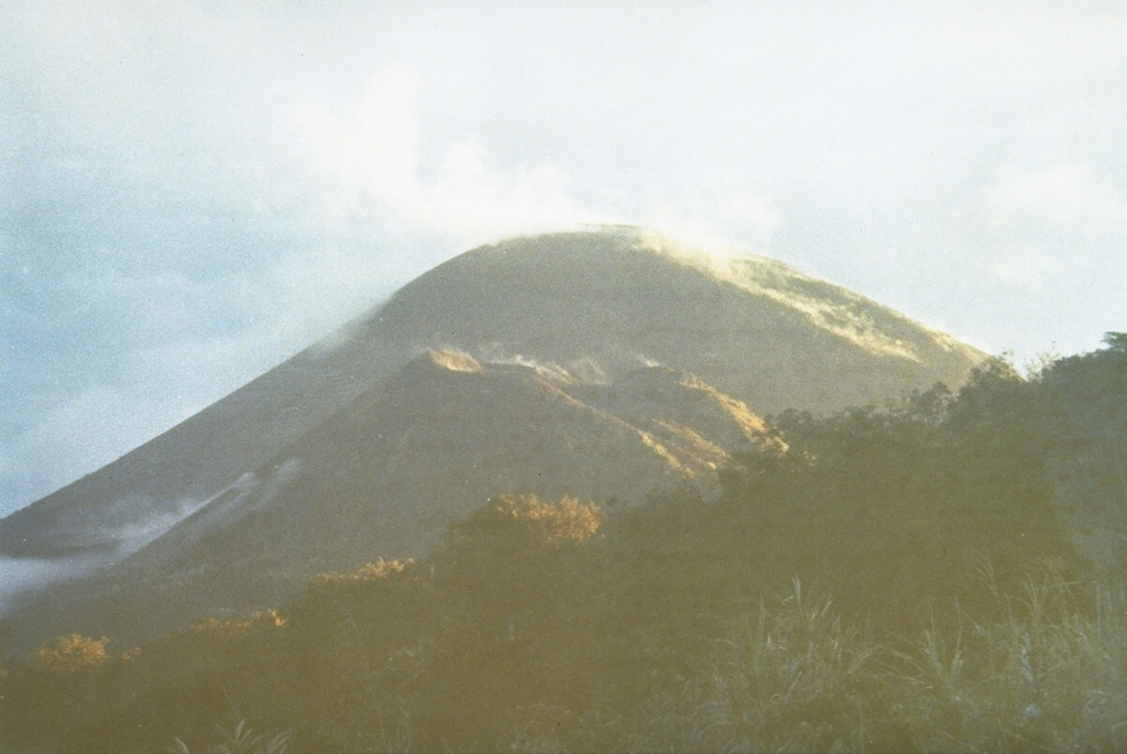 Volcano photo slideshow