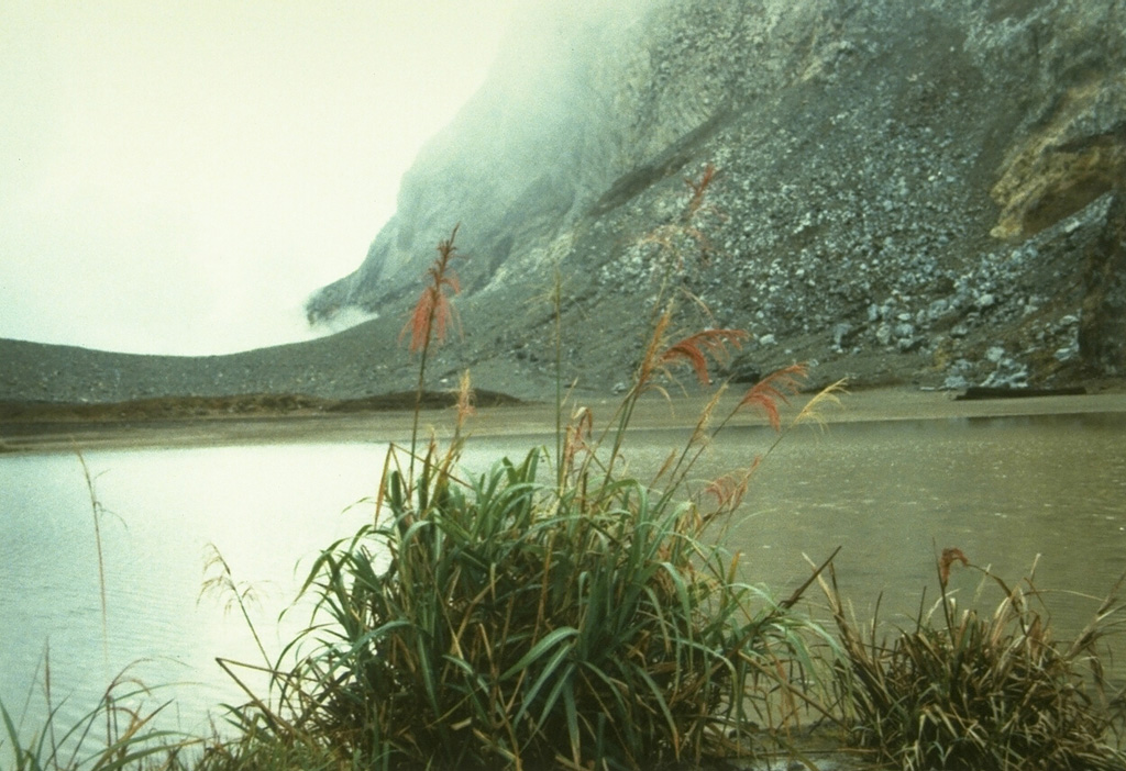 Volcano photo slideshow