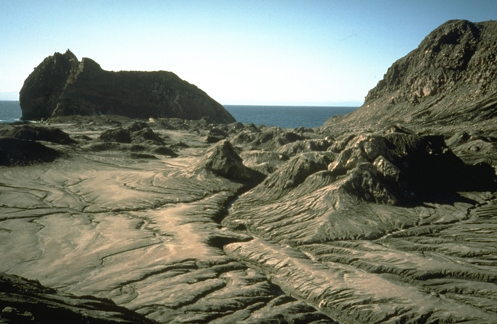 Volcano photo slideshow