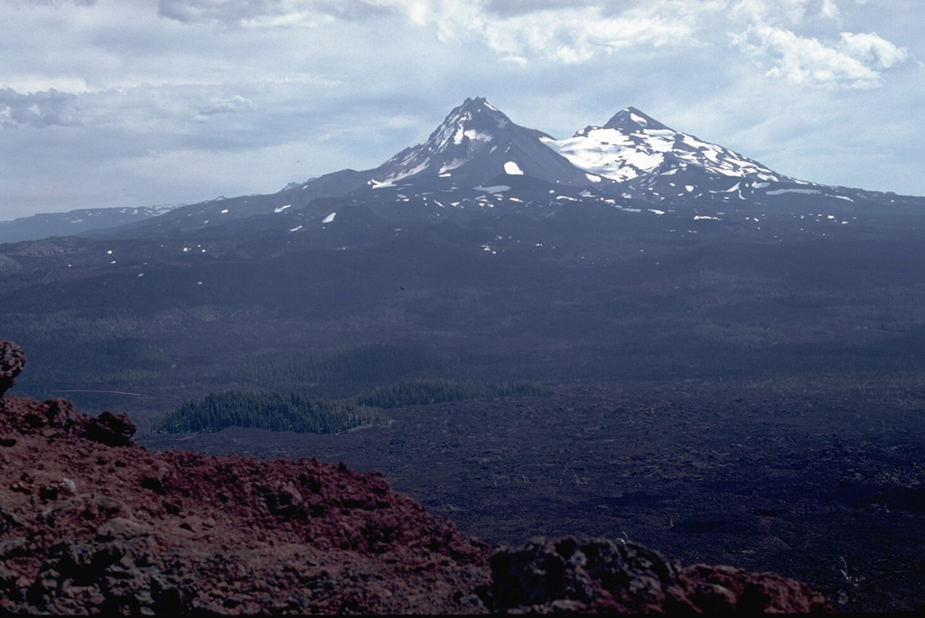 Volcano photo slideshow