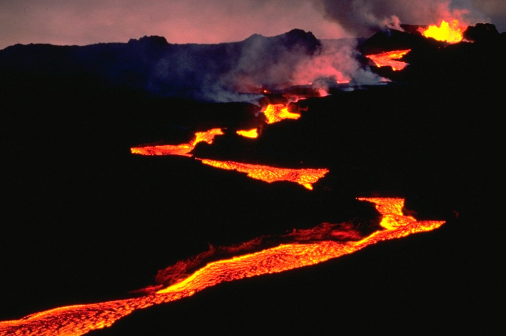 Volcano photo slideshow