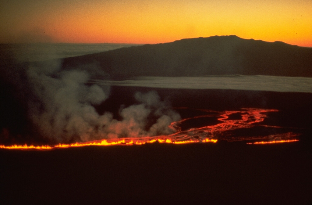 Volcano photo slideshow