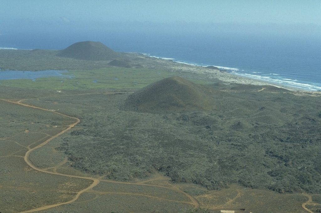 Volcano photo slideshow