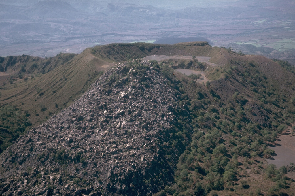 Volcano photo slideshow