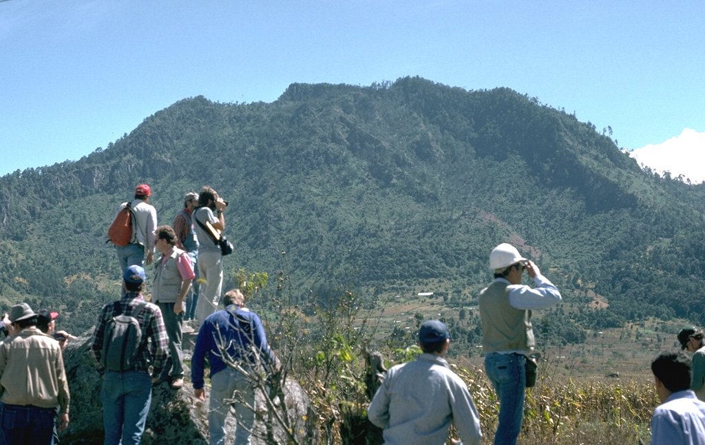 Volcano photo slideshow