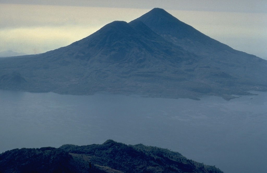 Volcano photo slideshow