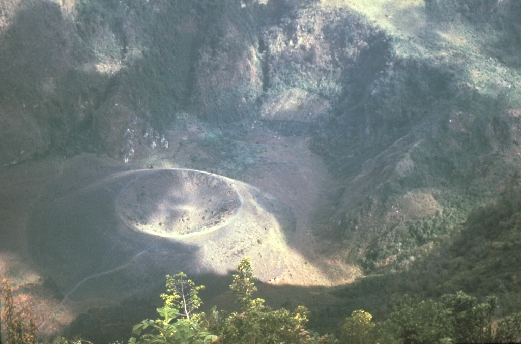 Volcano photo slideshow