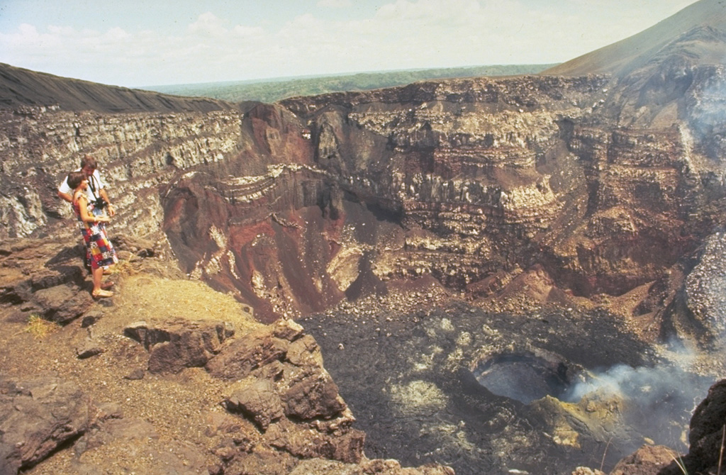 Volcano photo slideshow