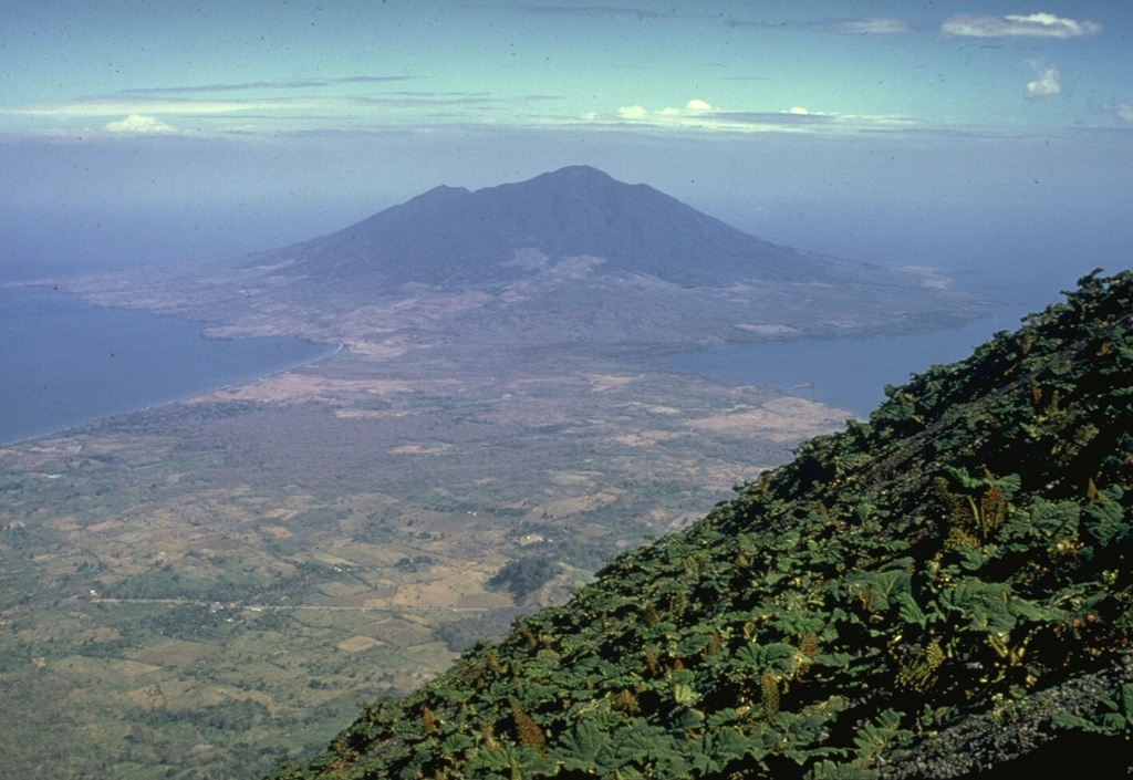 Volcano photo slideshow