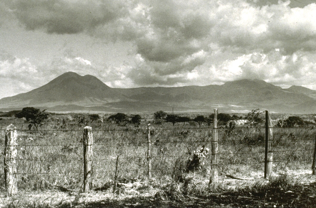 Volcano photo slideshow