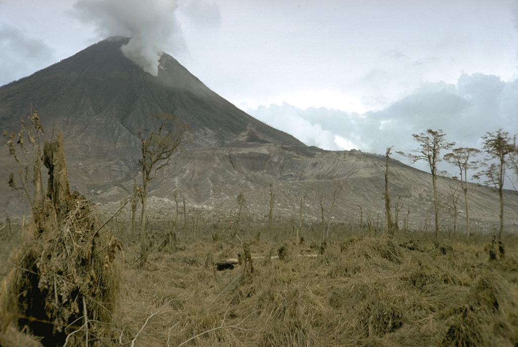 Volcano photo slideshow