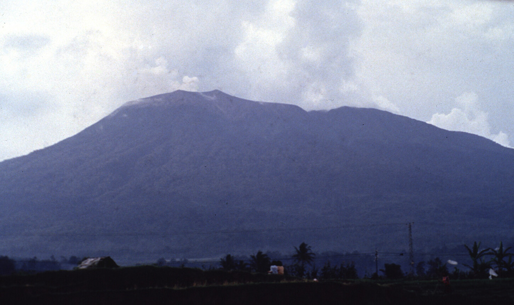 Volcano photo slideshow