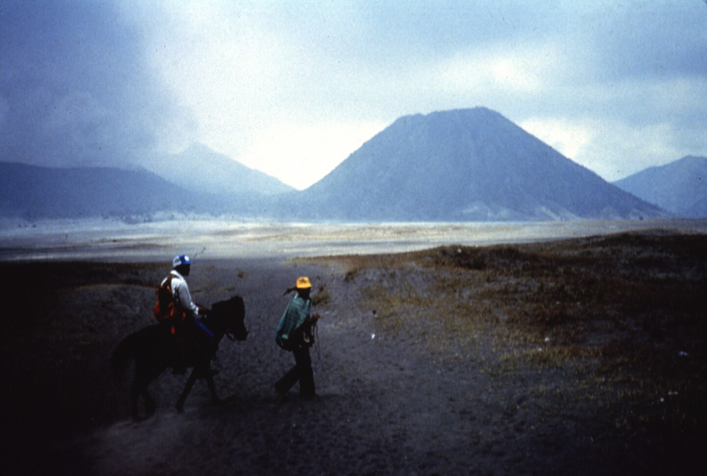 Volcano photo slideshow