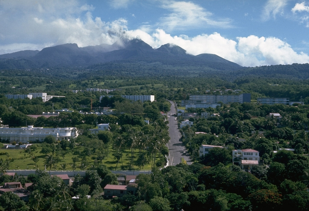 Volcano photo slideshow