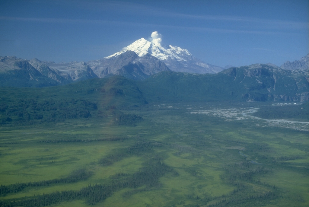 Volcano photo slideshow