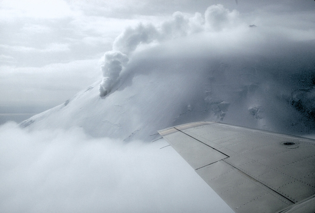 Volcano photo slideshow