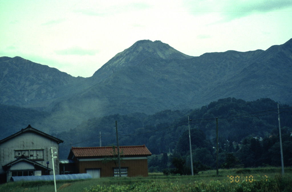 Volcano photo slideshow