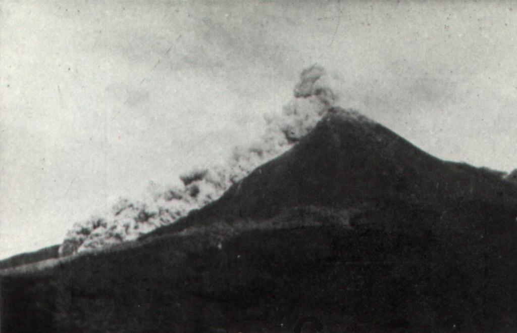 Volcano photo slideshow