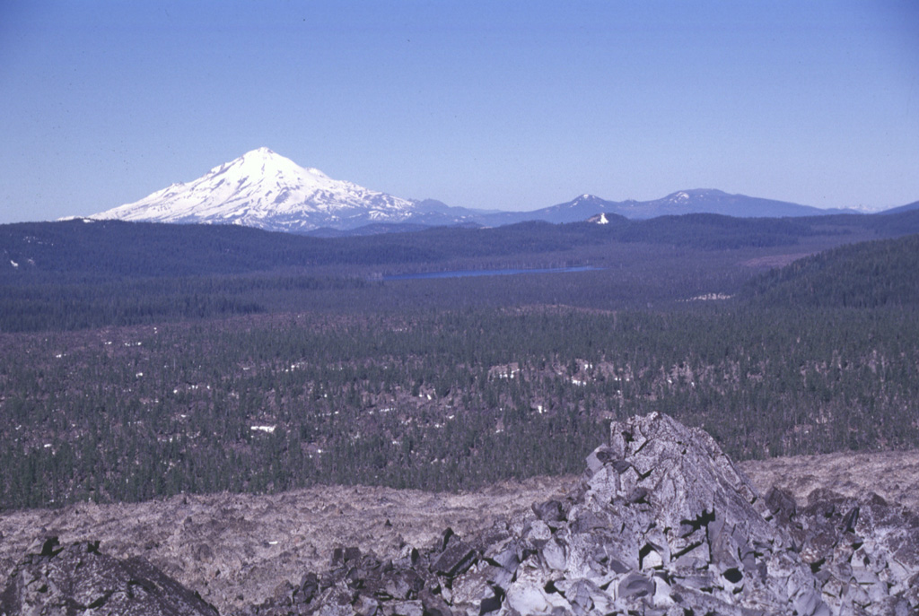 Volcano photo slideshow