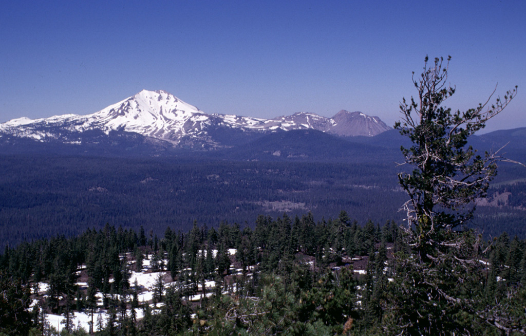 Volcano photo slideshow