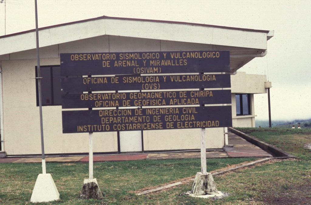 This is the OSIVAM observatory that monitors seismic and volcanic activity at Arenal and Miravalles volcanoes. The observatory is located in Quebrada Grande, 14 km from the town of Tilarán and west of Lake Arenal. Photo by Guillermo Alvarado (Instituto Costarricense de Electricidad).