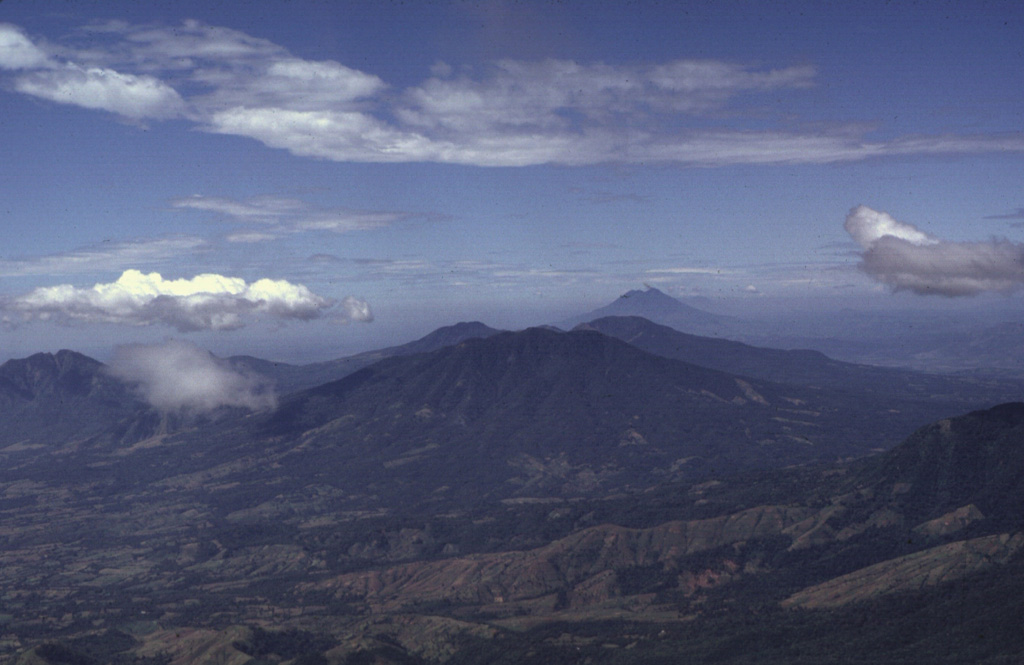 Volcano photo slideshow