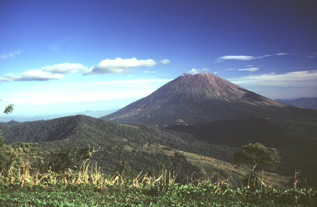 Volcano photo slideshow