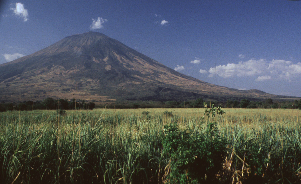 Volcano photo slideshow