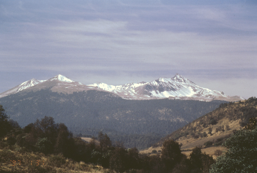 Volcano photo slideshow