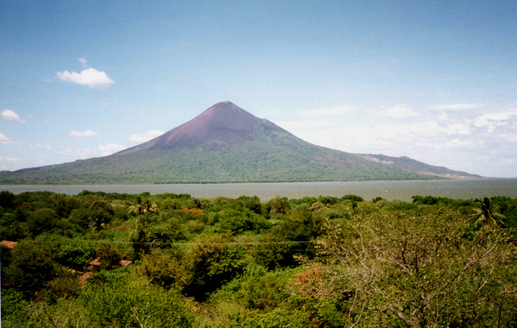 Volcano photo slideshow