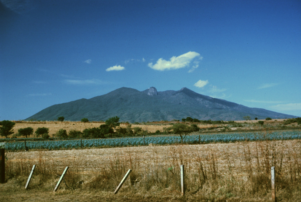 Volcano photo slideshow