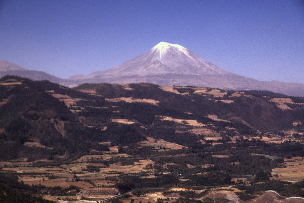 Volcano photo slideshow