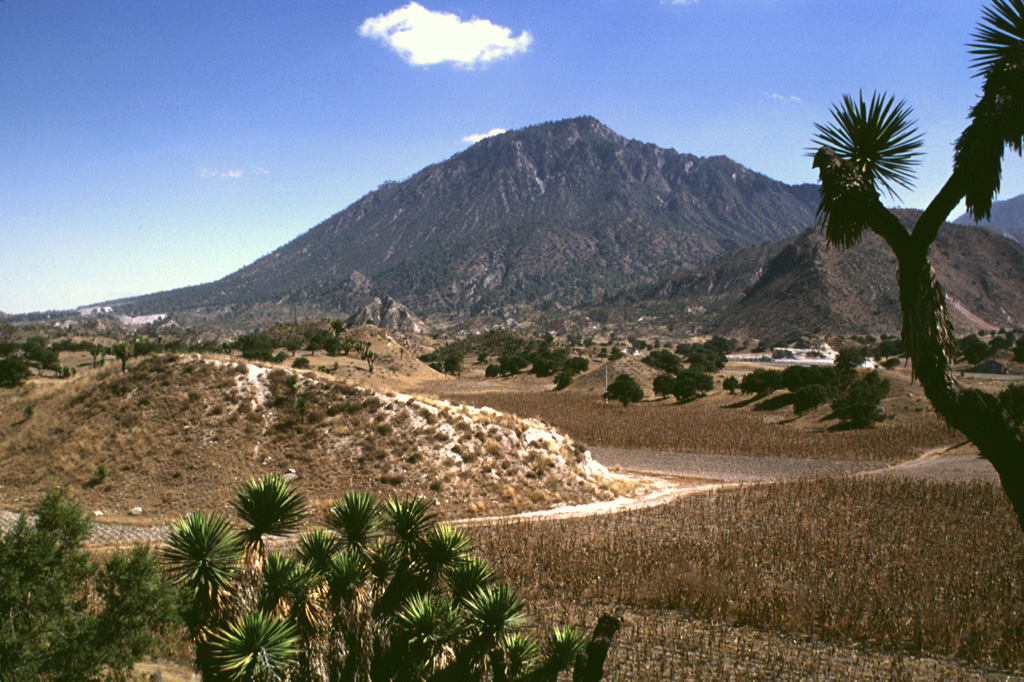 Volcano photo slideshow