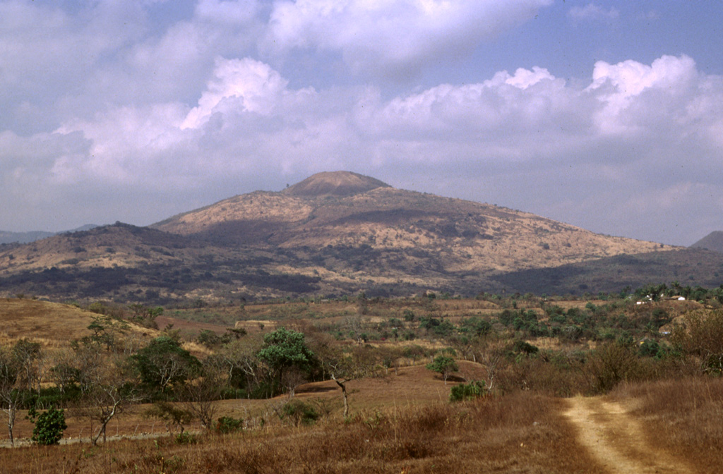 Volcano photo slideshow