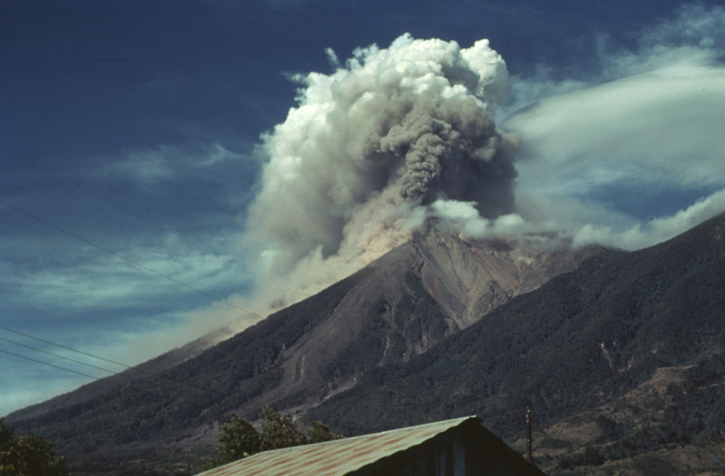 Volcano photo slideshow