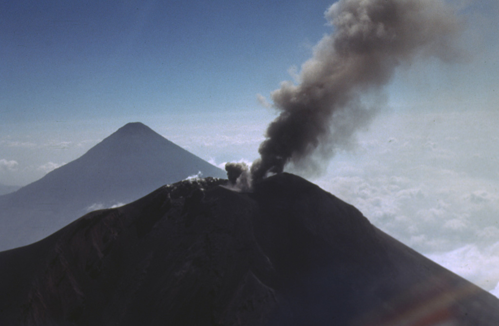 Volcano photo slideshow