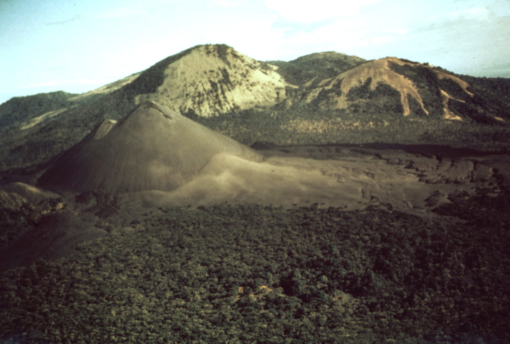 Volcano photo slideshow