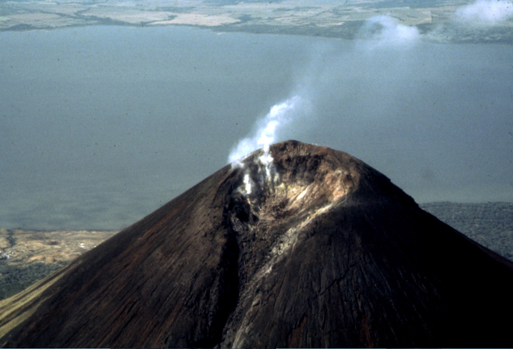 Volcano photo slideshow