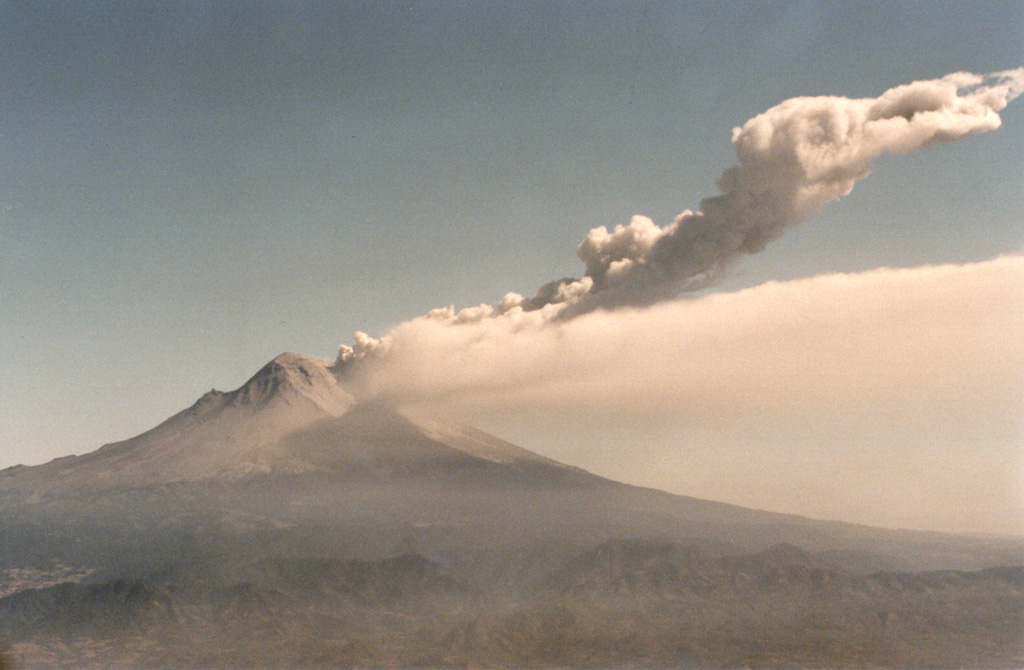 Volcano photo slideshow