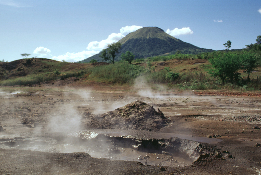 Volcano photo slideshow